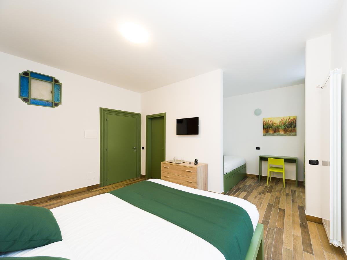 La Nostra Casa In Centro Hotel Lecco Bagian luar foto