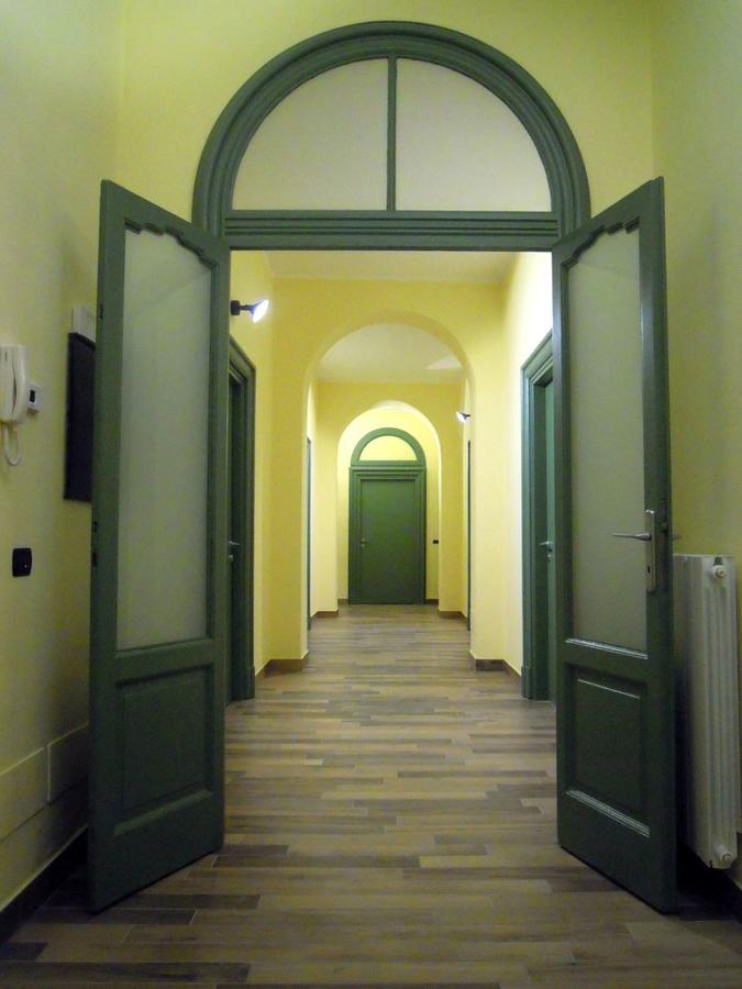 La Nostra Casa In Centro Hotel Lecco Bagian luar foto
