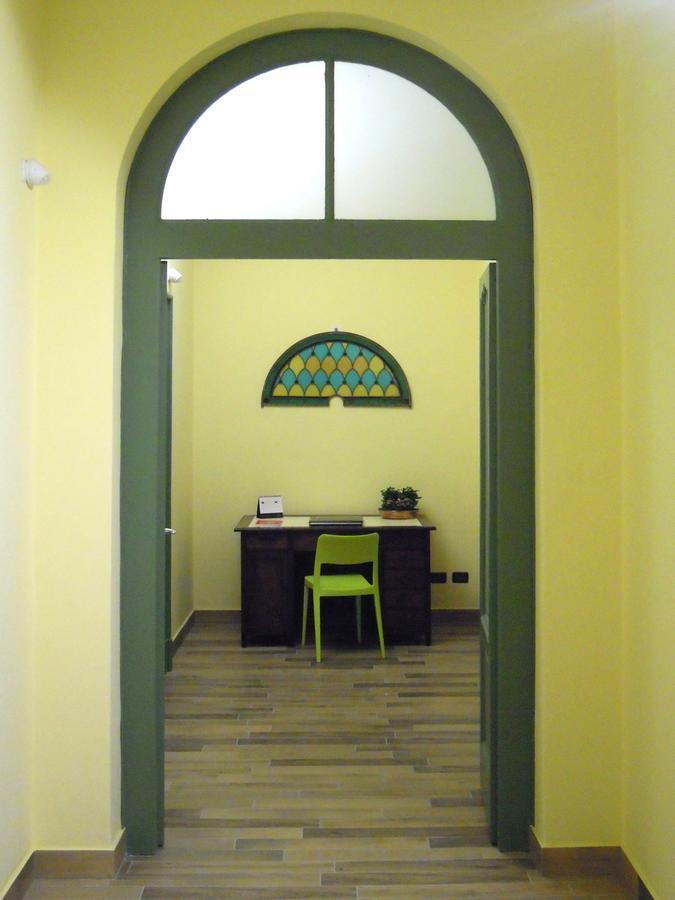 La Nostra Casa In Centro Hotel Lecco Bagian luar foto