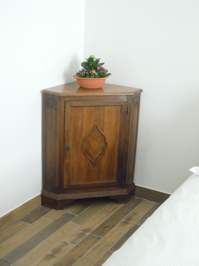 La Nostra Casa In Centro Hotel Lecco Bagian luar foto